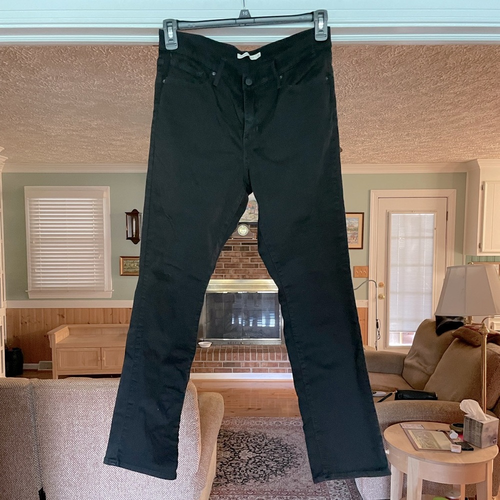 Levi’s 314 Shaping Straight Jeans